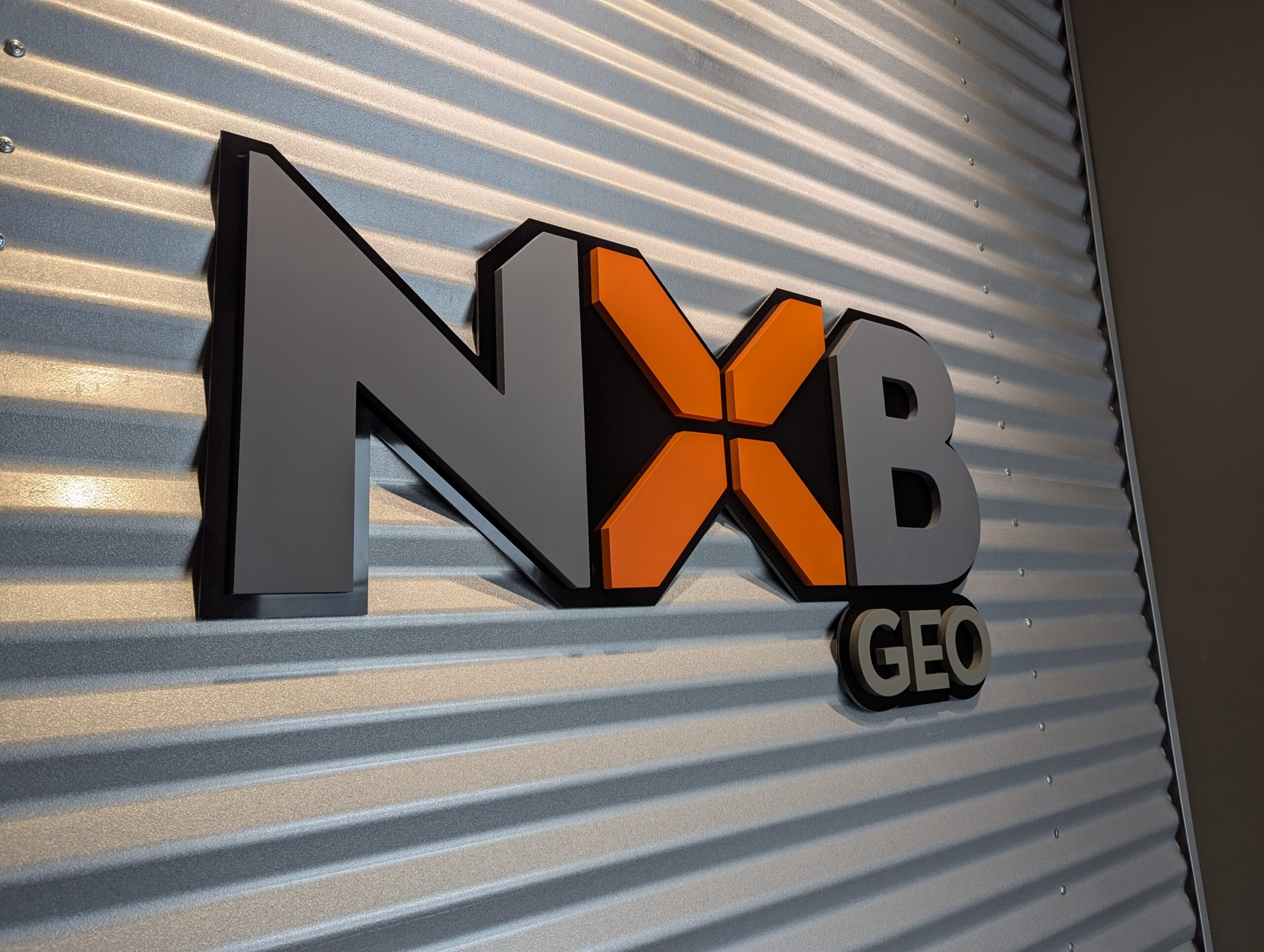 Full dimensional lettering example