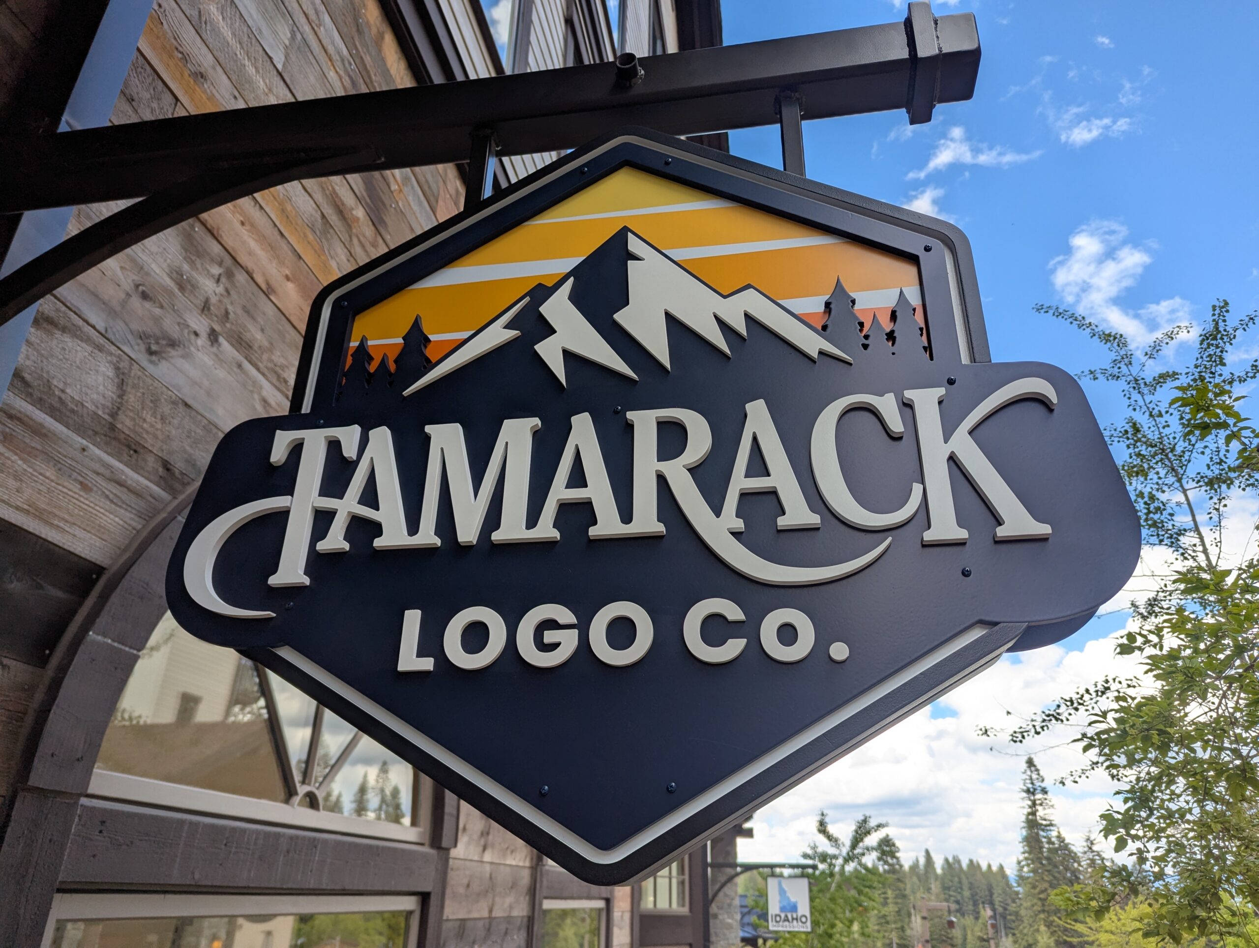 Full dimensional carved sign example